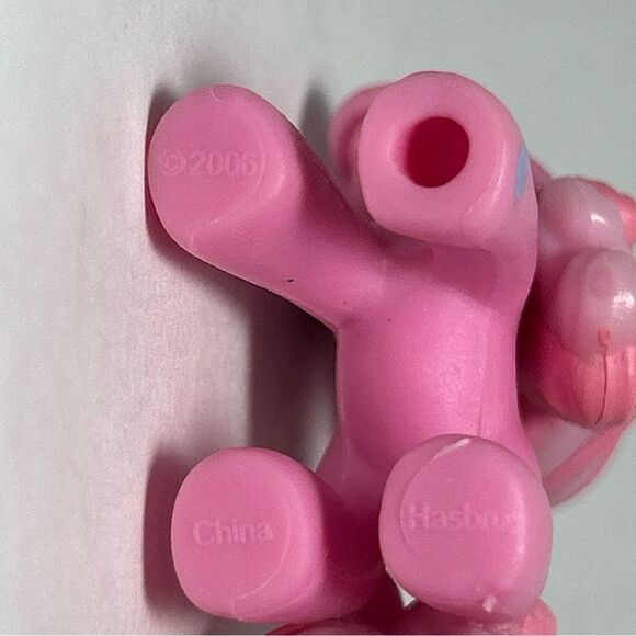 My Little Pony 2006 Ponyville Pinkie Pie Hasbro Figure MLP - Picture 7 of 7